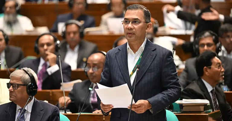 সংসদে বক্তব্য দিচ্ছেন প্রধানমন্ত্রী